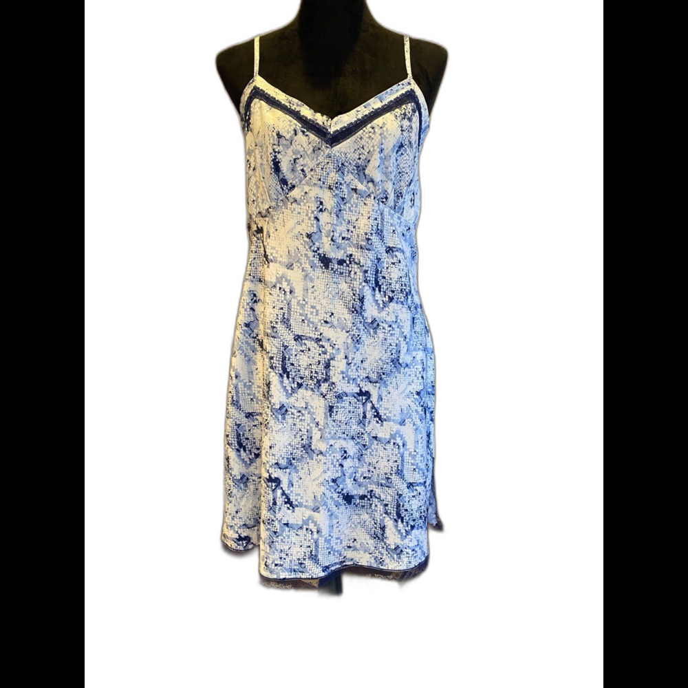 Ambrielle Size Large Lingerie Blue & White Silky Feel Lacy‎ Gown  Pajamas
